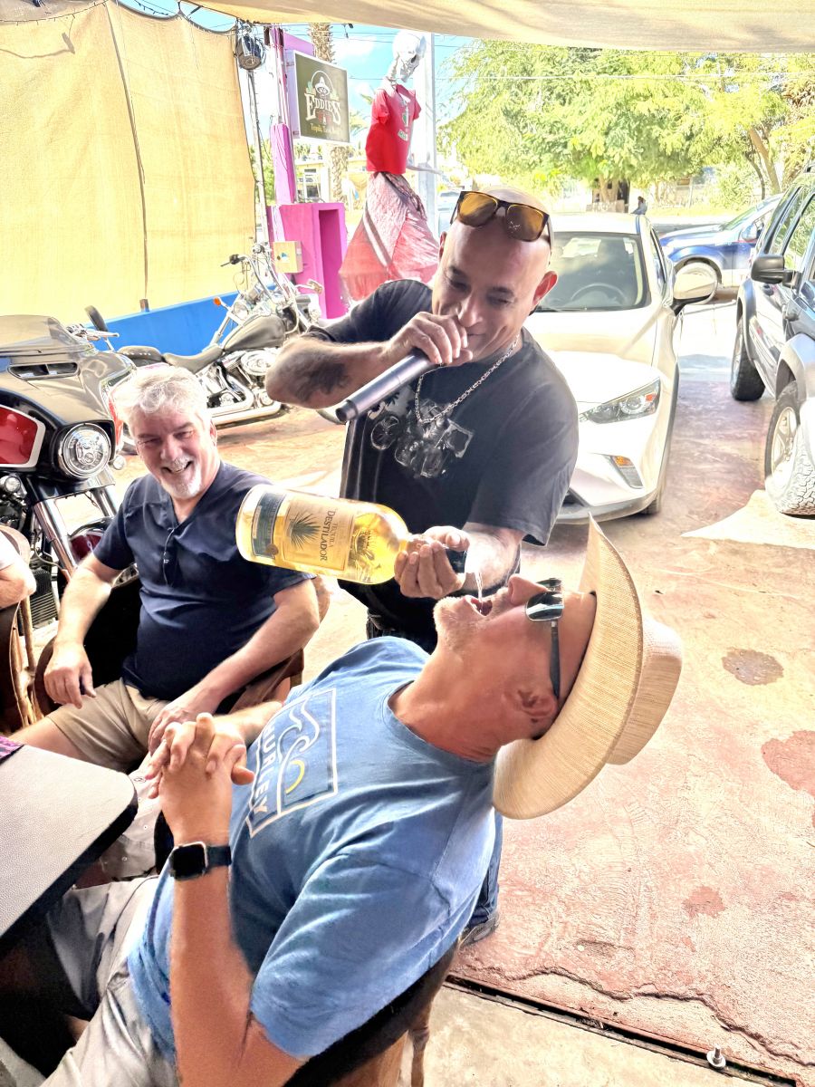 </who>Cowboy hat drinko shot.