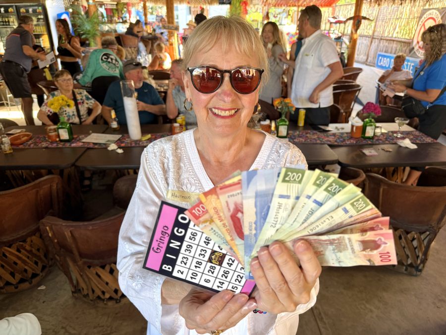 </who>Maureen Mullin won a 3,200 peso (about $253 Canadian) Bingo Gringo prize pot.