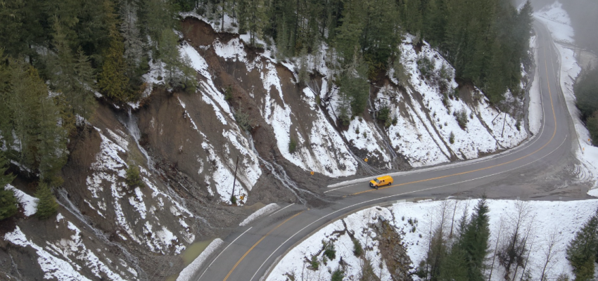 UPDATE: Hwy 3 remains closed due to debris, Hwy 1 closed through Abbostford