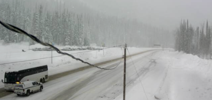 Vehicle incident closes Hwy 1 east of Revelstoke